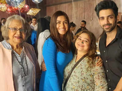 Supriya Shukla attends Kumkum Bhagya co-actress Mrunal Thakur's film screening, says 'Nothing is impossible... Life may be tough... But we can be tougher'