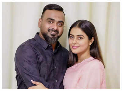Actress Shamna Kasim engaged to Shanid Asifali