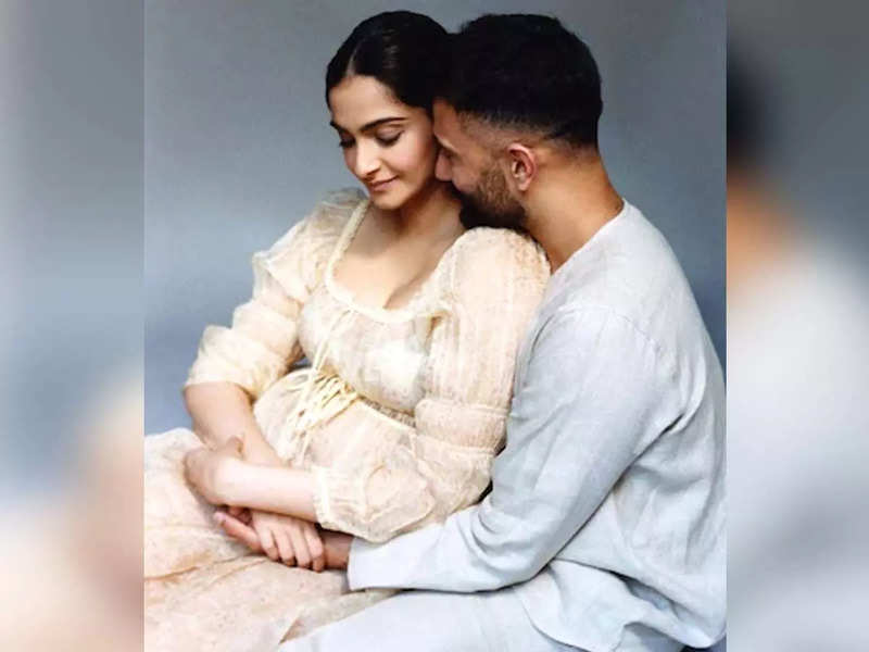 Sonam kapoor marraige honeymoon leak