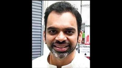 Vasantrao Deshpande hits a perfect pitch