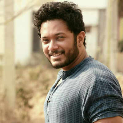 Sagar Puranik lends voice for Mayanagari, first single from Dollu