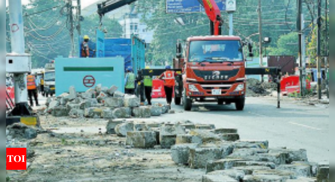 Traffic Movement Diverted In Many Areas For Patna Metro Rail Project Work Patna News Times