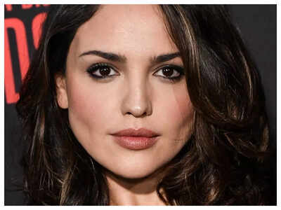 Eiza Gonzalez to star opposite Gael Garcia Bernal, Diego Luna in series 'La Maquina'