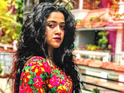 Abhirami Suresh shares an emotional video requesting netizens to stop abusing her family online; says, 'Tired, fed up and wounded'