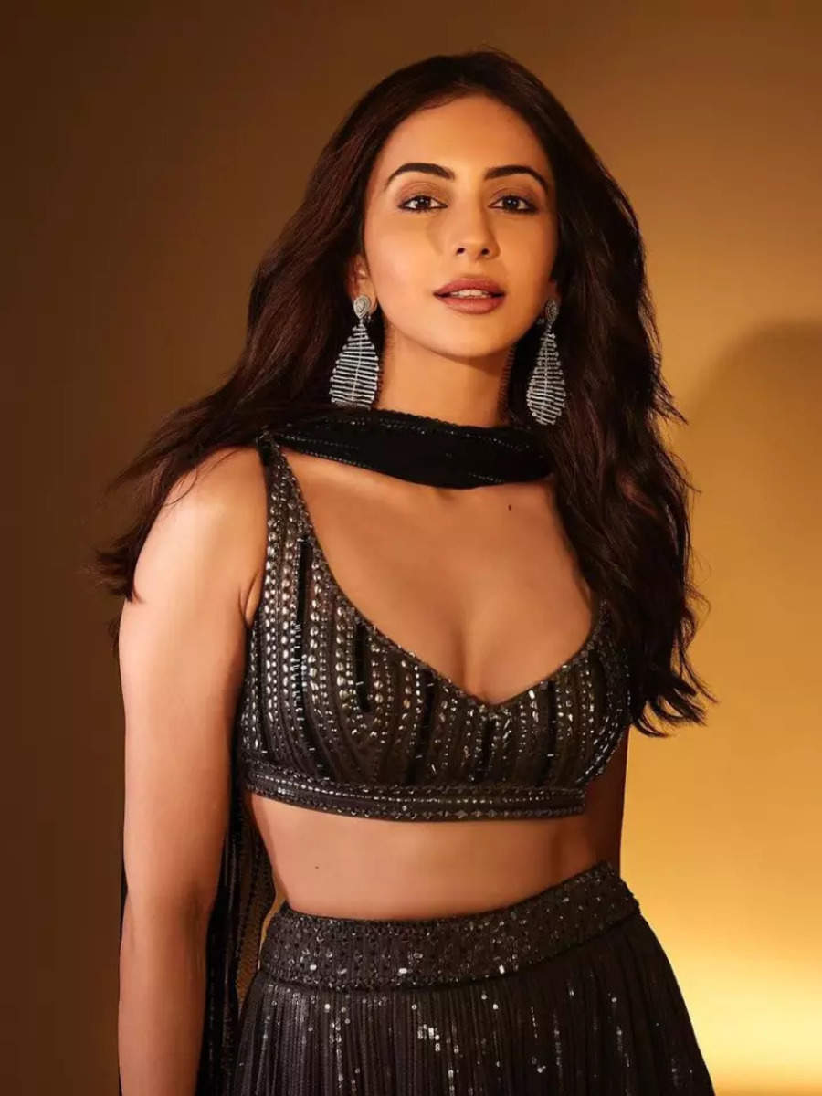 Most Splendid Looks Of Rakul Preet Singh In Black Times Of India