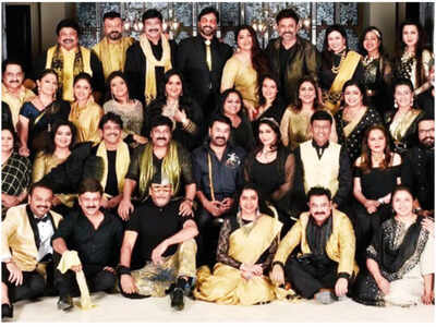 '80s stars get together for a reunion at Jackie Shroff's home