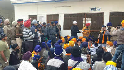 Two Arrested For Sacrilege Incident In Gurdwara In Punjab S Jalandhar