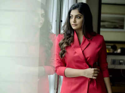 Manjima Mohan wraps up 2022, says it has been a ‘roller coaster ride’