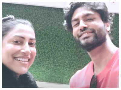 Rishi Saxena kick-starts dubbing for Kranti Redkar's 'Rainbow'
