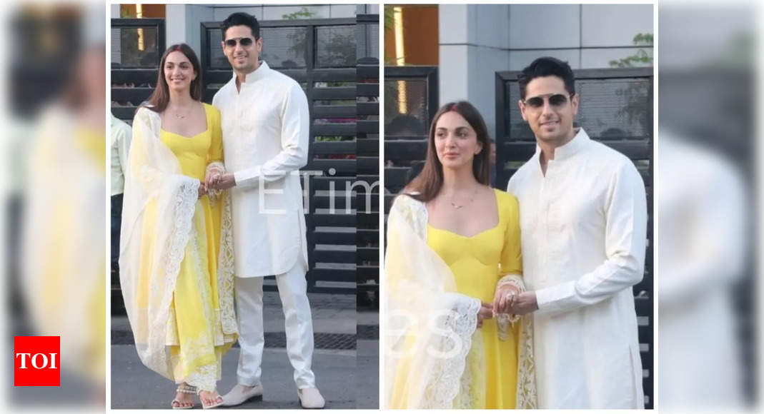 Newlyweds Sidharth Malhotra And Kiara Advani Pose For Paps Outside