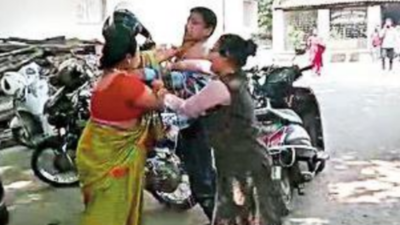 Man held for thrashing wife with helmet at Balasore court