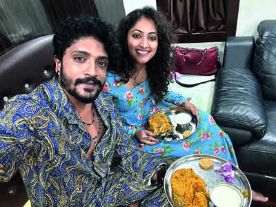 Hariprriya cooked for us on the sets, says Vasishta