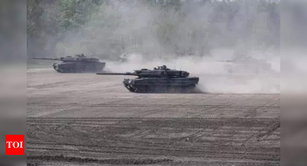 Russia Ukraine War Nato Allies Send Combat Vehicles Tanks