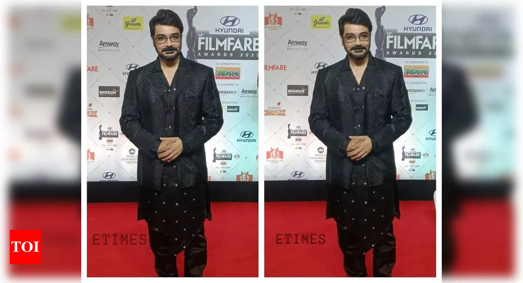 68th Hyundai Filmfare Awards 2023 Prosenjit Chatterjee Looks Dapper In