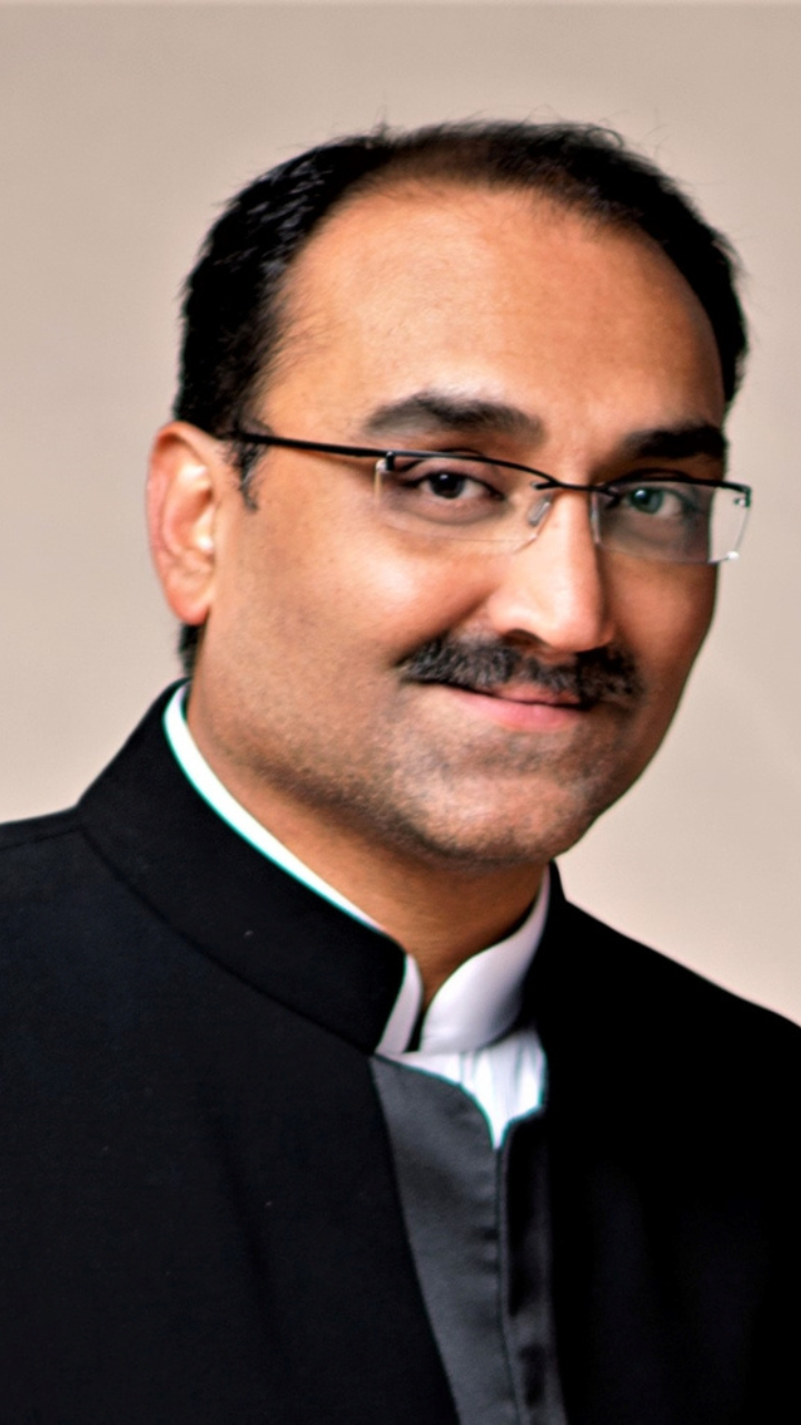 Aditya Chopra Turns 52: Looking At Filmmaker's Rare Pics