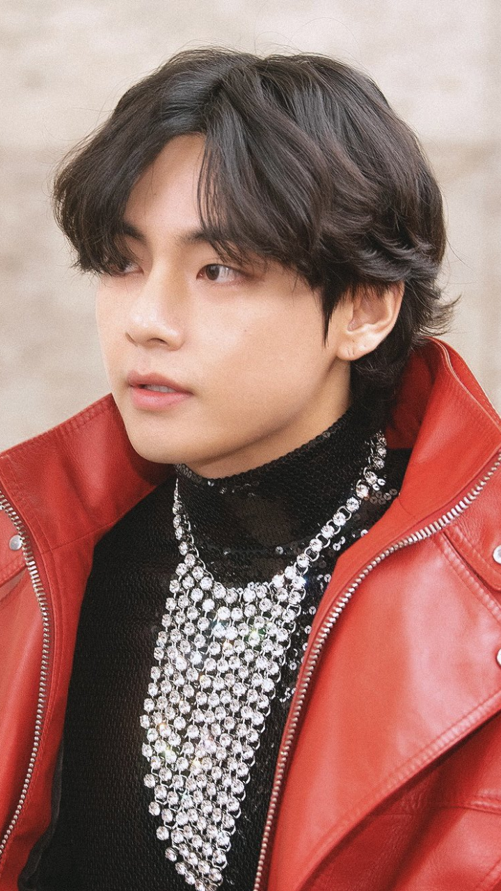 BTS star V's Glamorous Looks Fit For A SPECTACULAR Cannes Debut