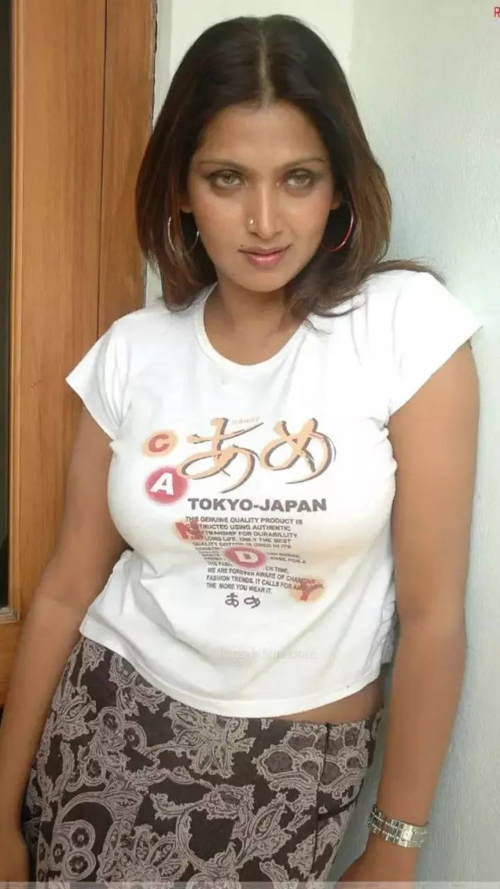 hot tamil actress bhuvaneswari