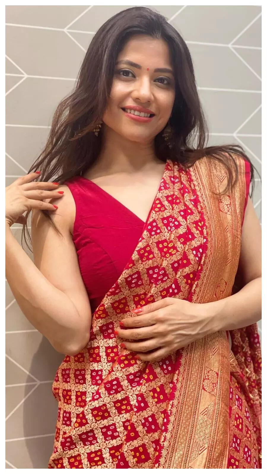 Kinjal Rajpriya's mesmerizing beauty: A stunning vision to behold!