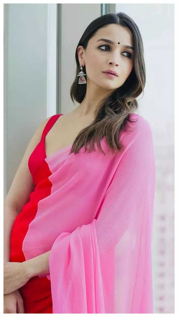 Alia Bhatt Exudes Charm In Pink Ethnic Wear - PICS