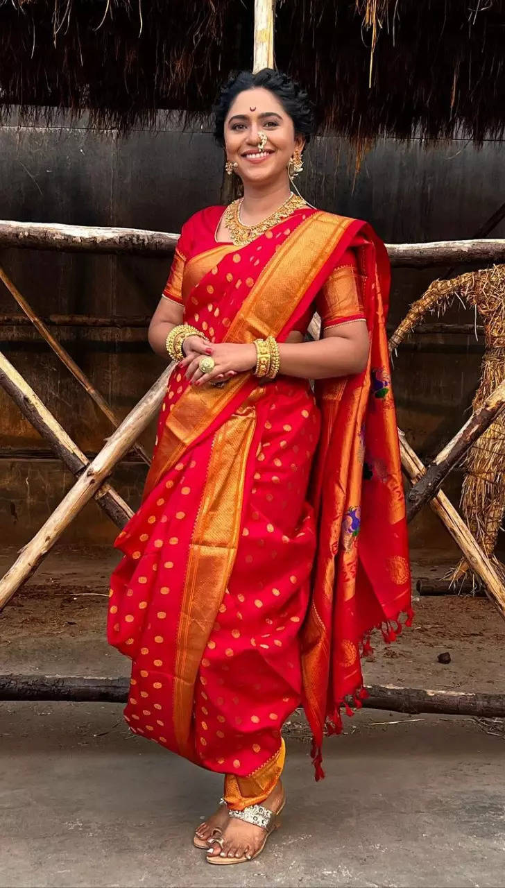 Maharashtrian Bride's First Choice - Ravishing Paithani Sarees By Kara –  Karagiri