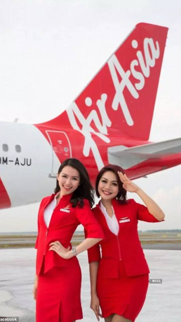 Hainan Airlines: Coolest flight attendant uniforms? | CNN