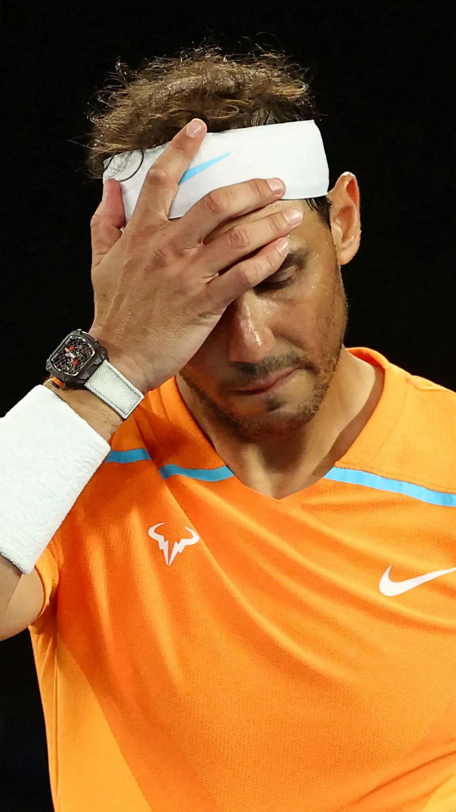 Rafael Nadal pulls out of Australian Open with muscle tear