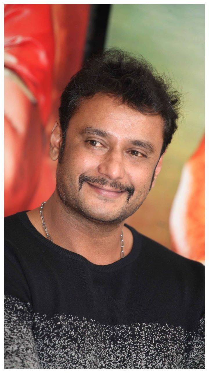Darshan, wife unfollow each other on Twitter