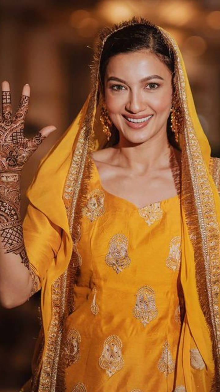 Pakistani Mehndi Dress for Nousheen's Mehendi
