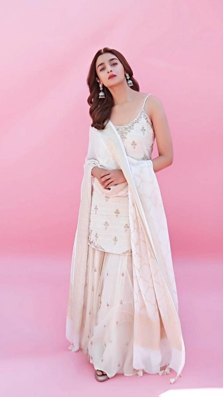 Alia Bhatt Kalank sharara on order... - IndyFuzion Fashion | Facebook