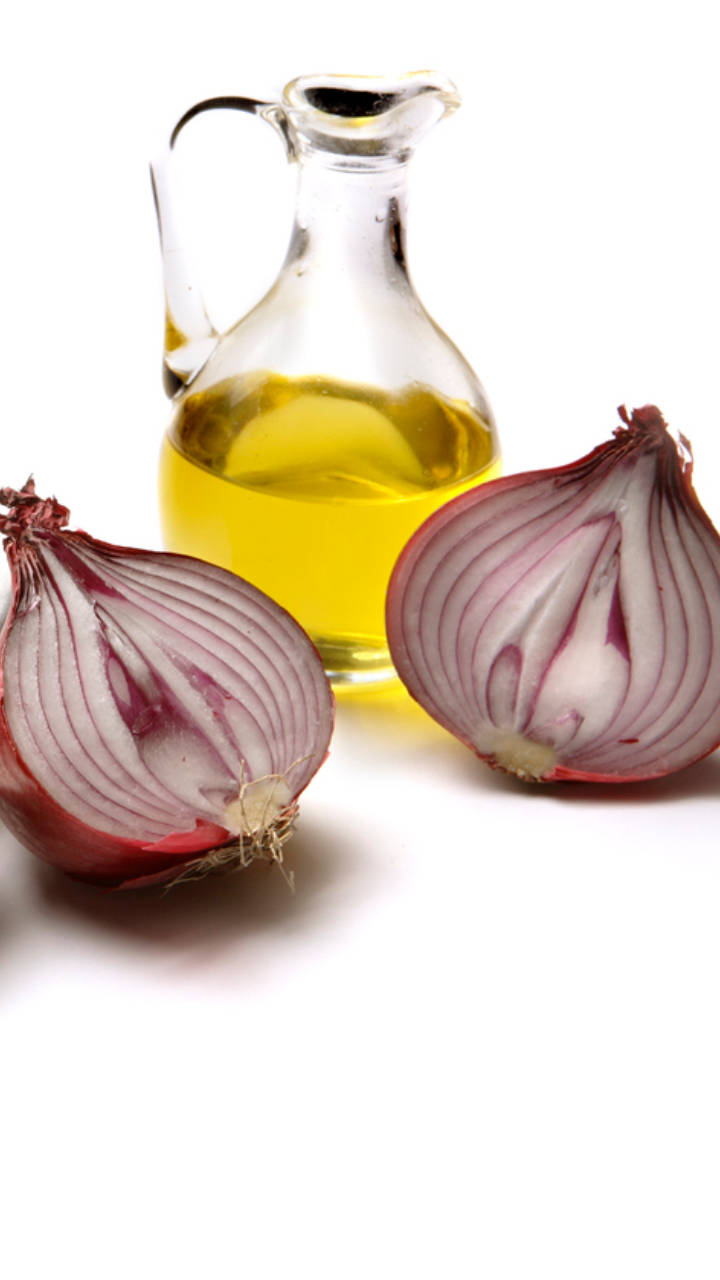 How to make onion oil for hair growth | Times of India