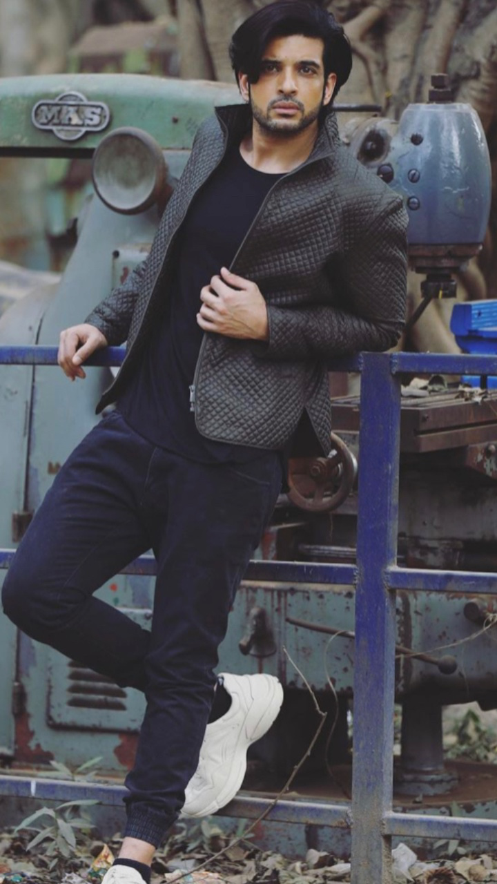 Check out birthday boy Karan Kundra's easy breezy style in these pics | Times of India Check out birthday boy Karan Kundra's easy breezy style in these pics | Times of India