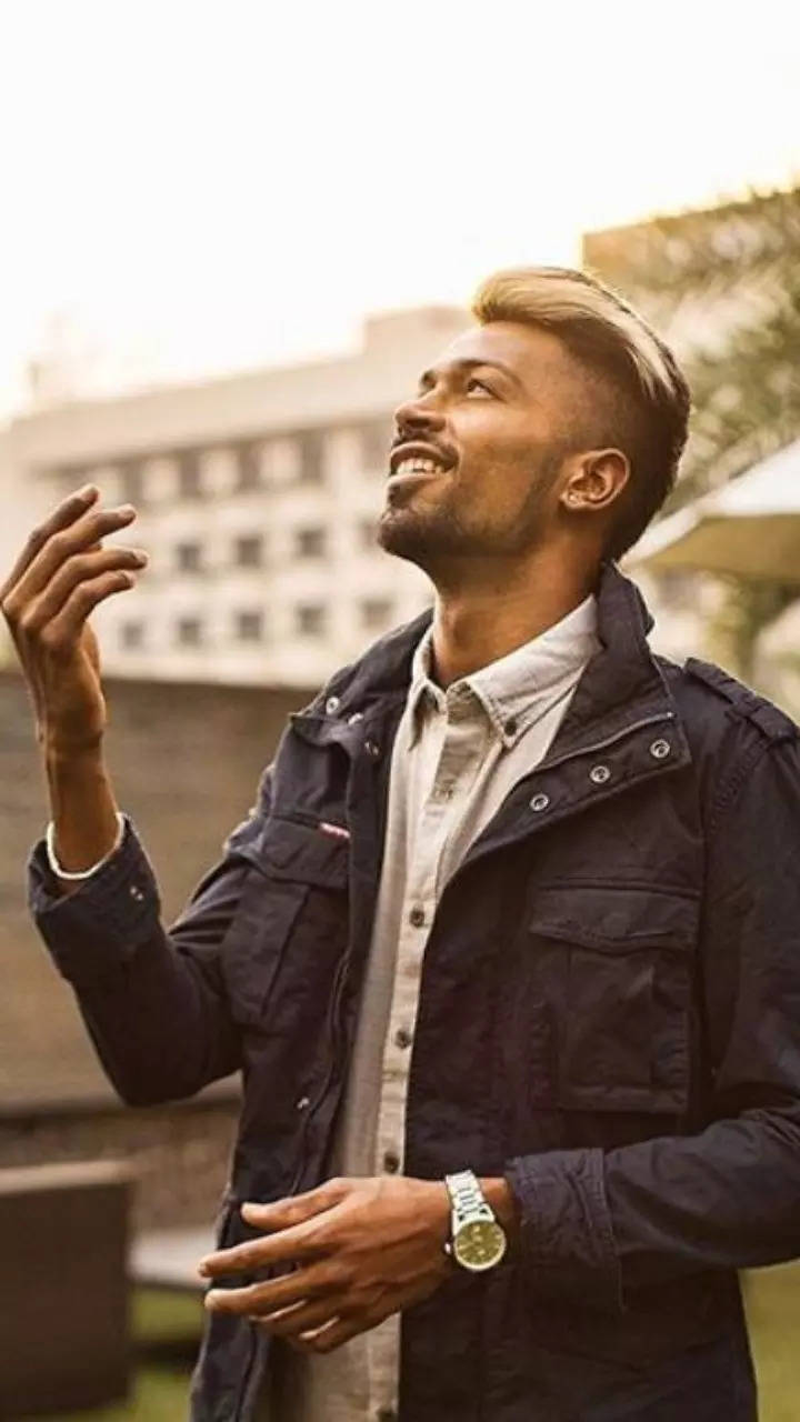 Hardik Pandya on Instagram: “Think positive. Stay positive 🤙🏾” |  Photoshoot images, Most handsome actors, Cricket wallpapers