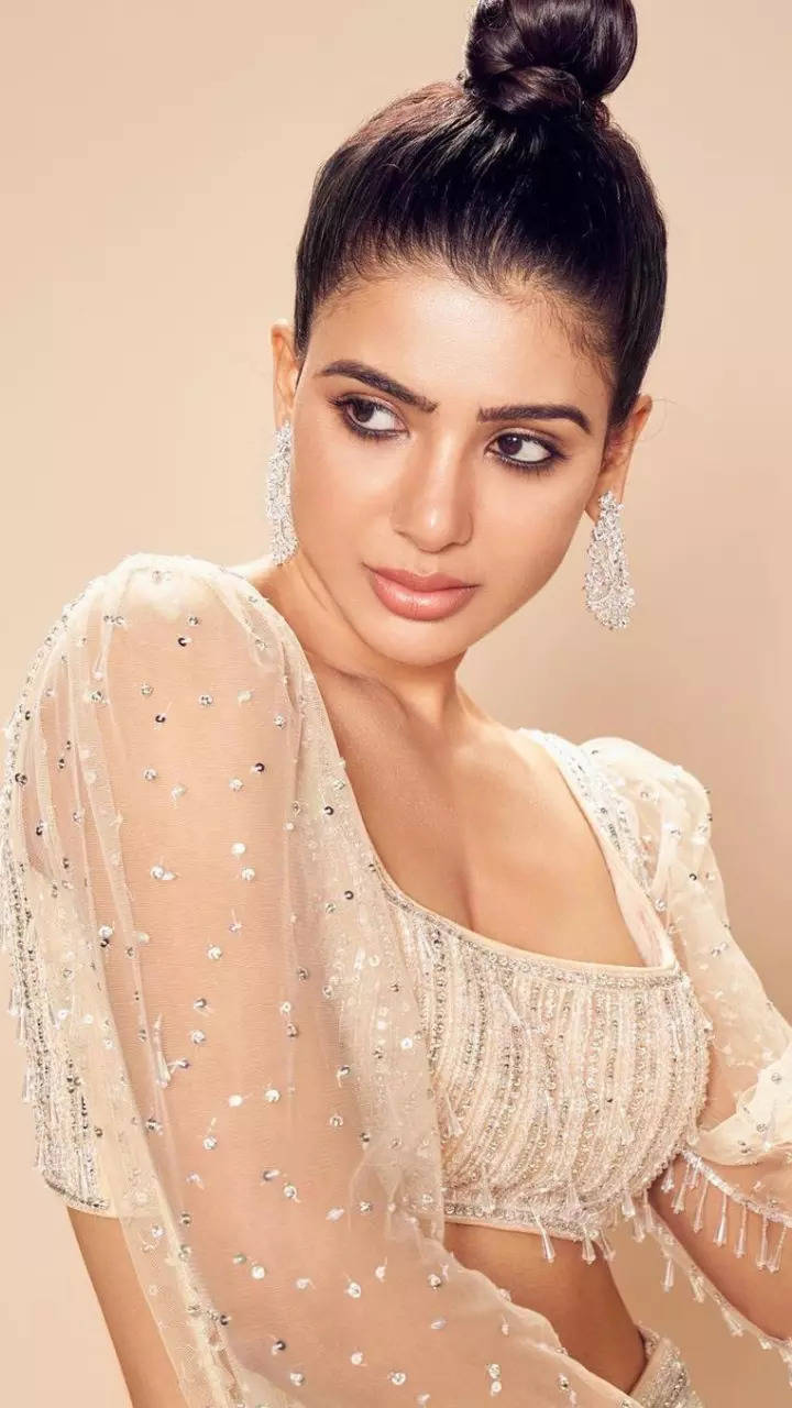 Samantha Ruth Prabhu's soft waves to Keerthy Suresh's bun: Hair styles to  steal from South Indian actresses | Times of India