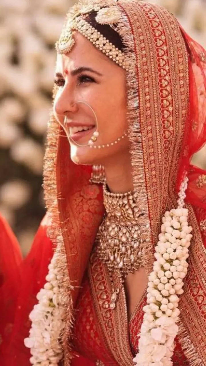 to recreate Katrina Kaif's bridal makeup of India