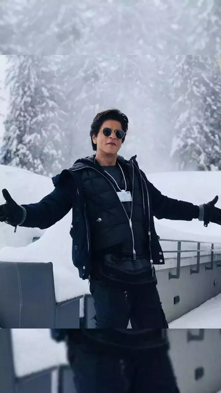 When Shah Rukh Khan revealed how the 'spread arms' pose became his  signature move