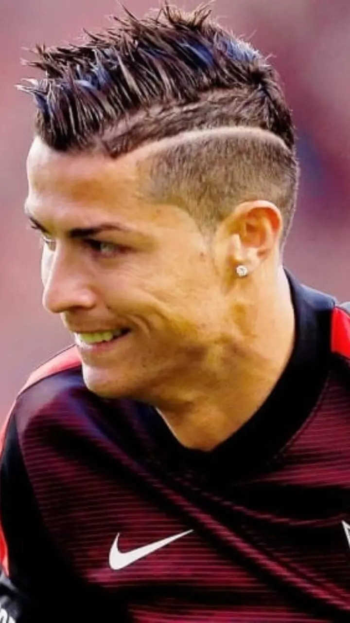 22 Christiano Ronaldo Haircut Ideas | Ronaldo hair, Christiano ronaldo  haircut, Ronaldo haircut