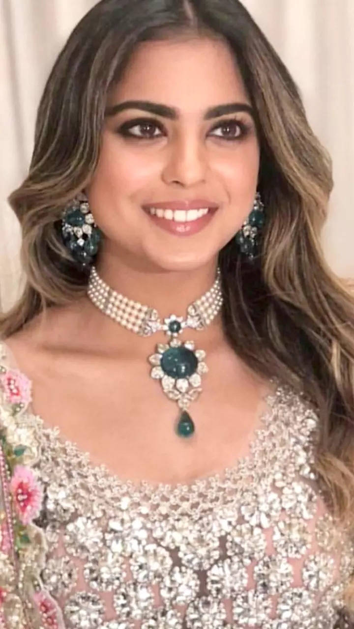 isha ambani necklace