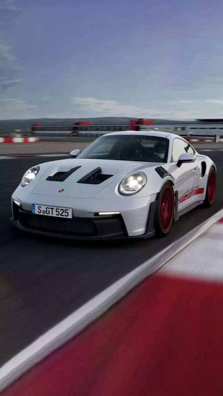 What makes the new Porsche 911 GT3 RS special: Explained in pics ...