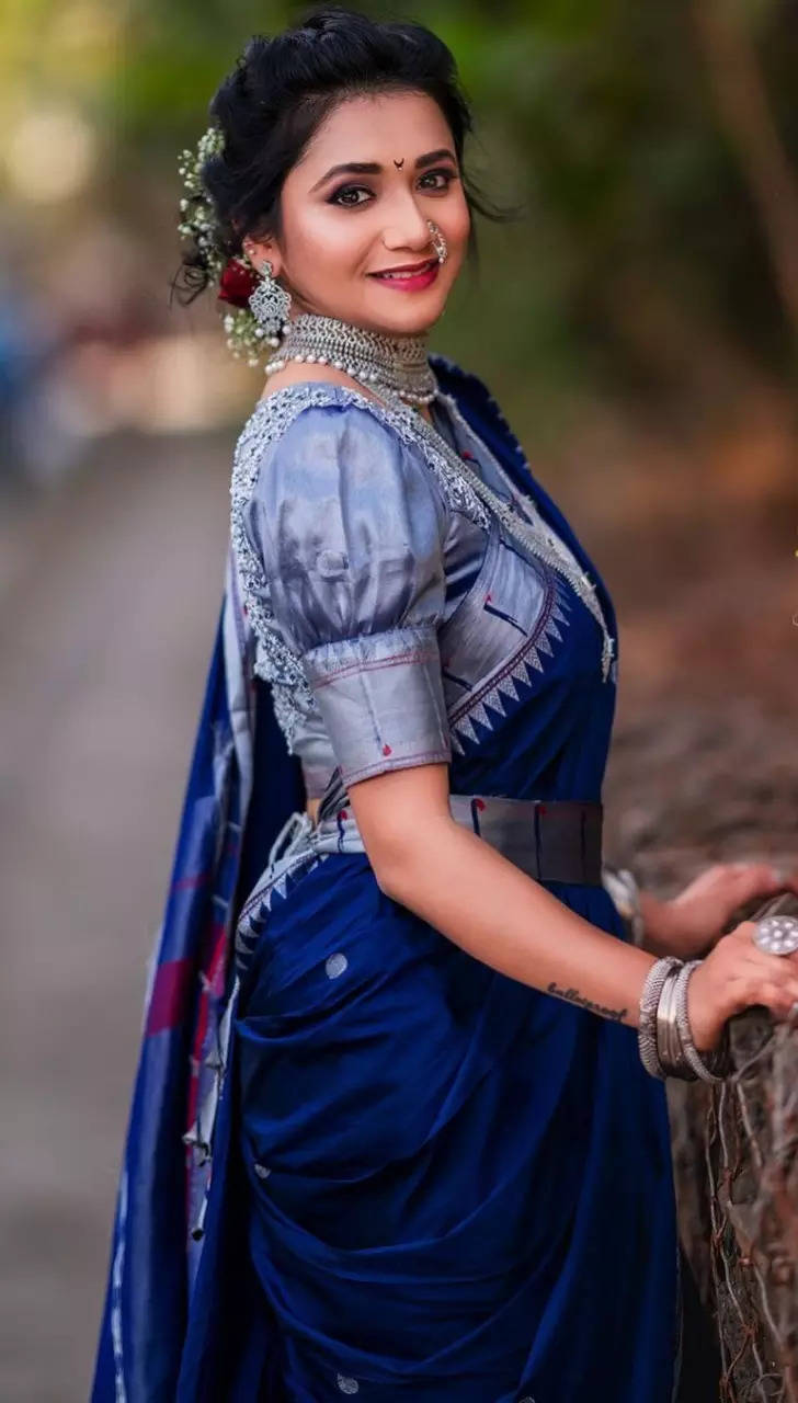 Elegant Nauvari Saree for a Traditional Look