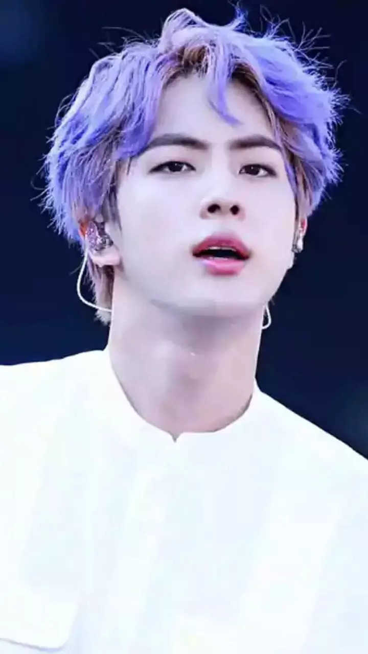 CNN Style mentions BTSs Jin as an icon of the wolf cut a gender fluid  hairstyle popular among Gen Z  allkpop
