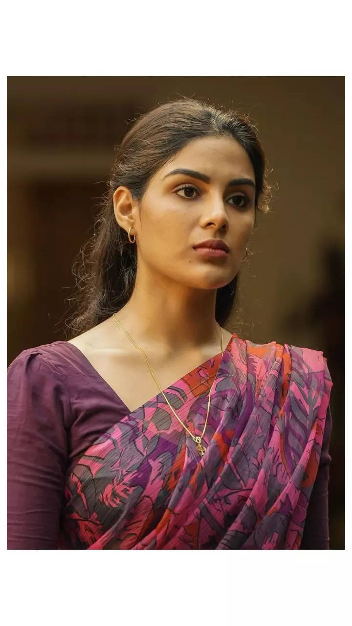 Samyuktha Menon looks her gorgeous best in a kalamkari saree!