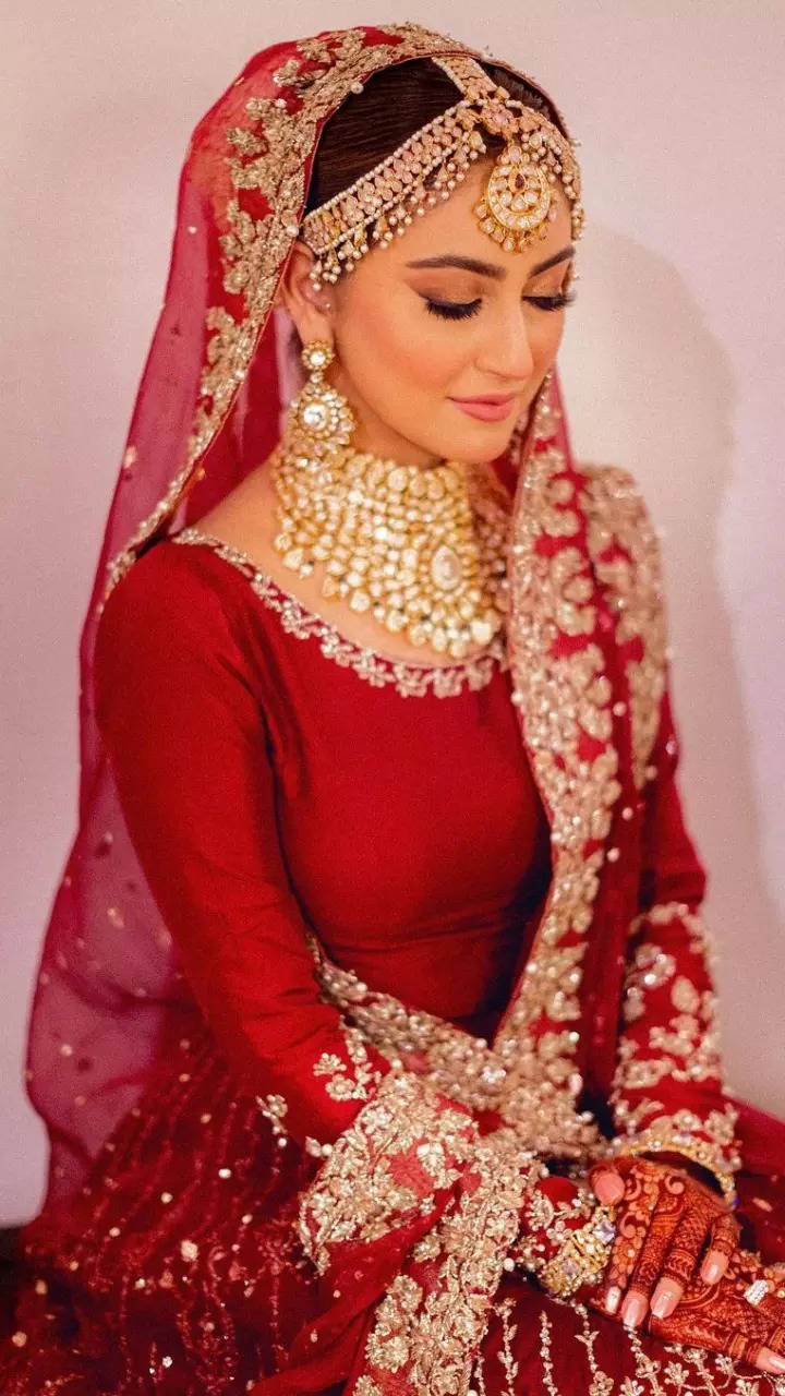 Before Ushna Shah, this Pakistani bride wore a red lehenga for her ...