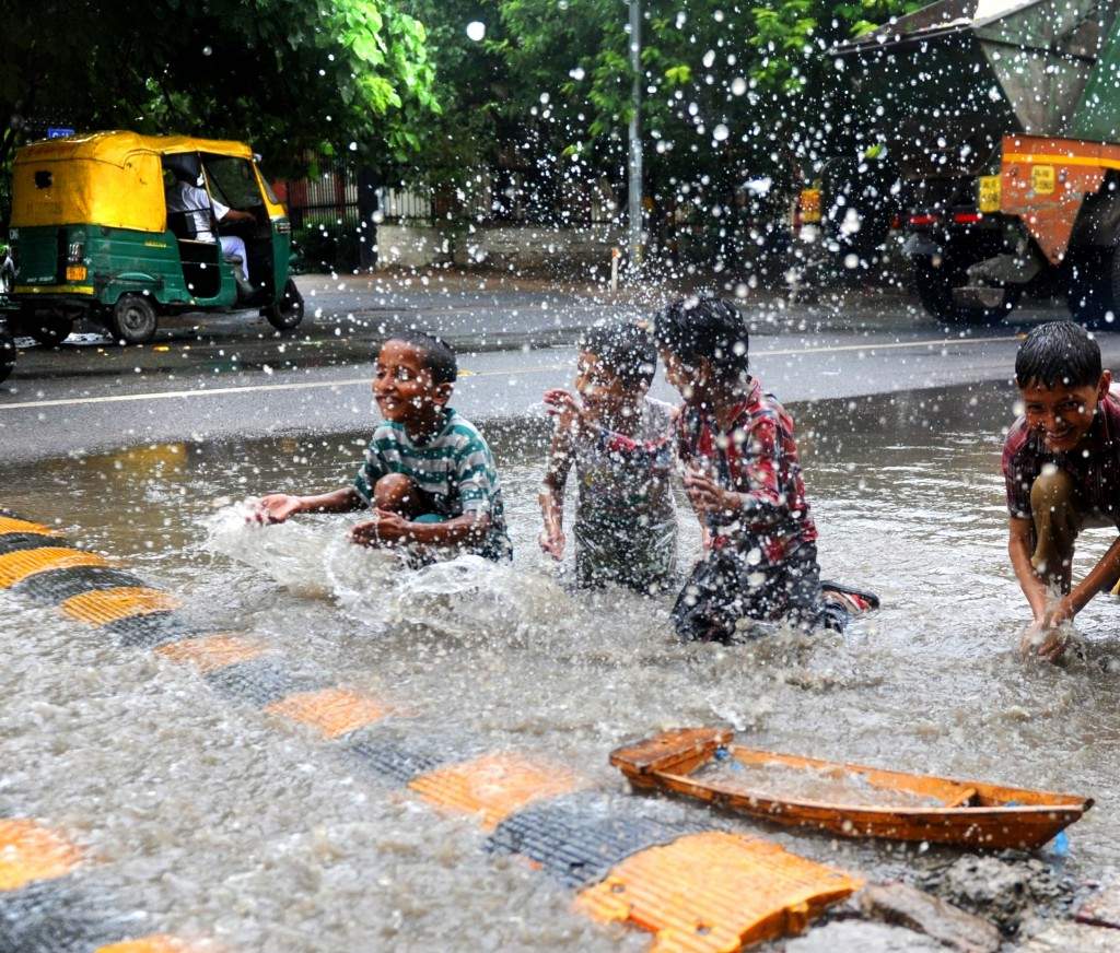 Monsoon rain in Delhi.PIC BY ANINDYA HATTOPADHYAY