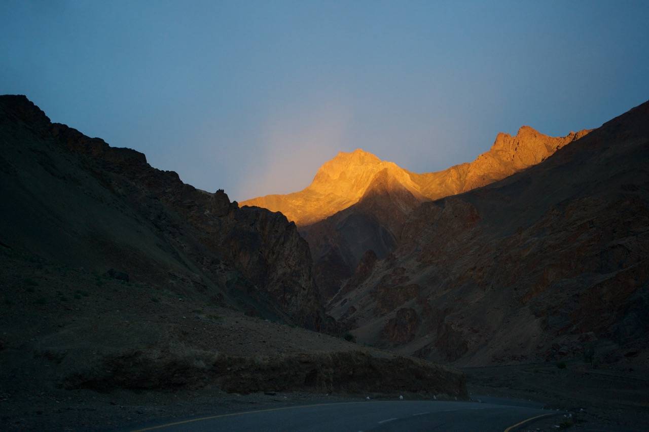Mountain of Gold: Driving towards Leh, you are greeted with such natural treasures. Travel to Leh one side must be done by road.