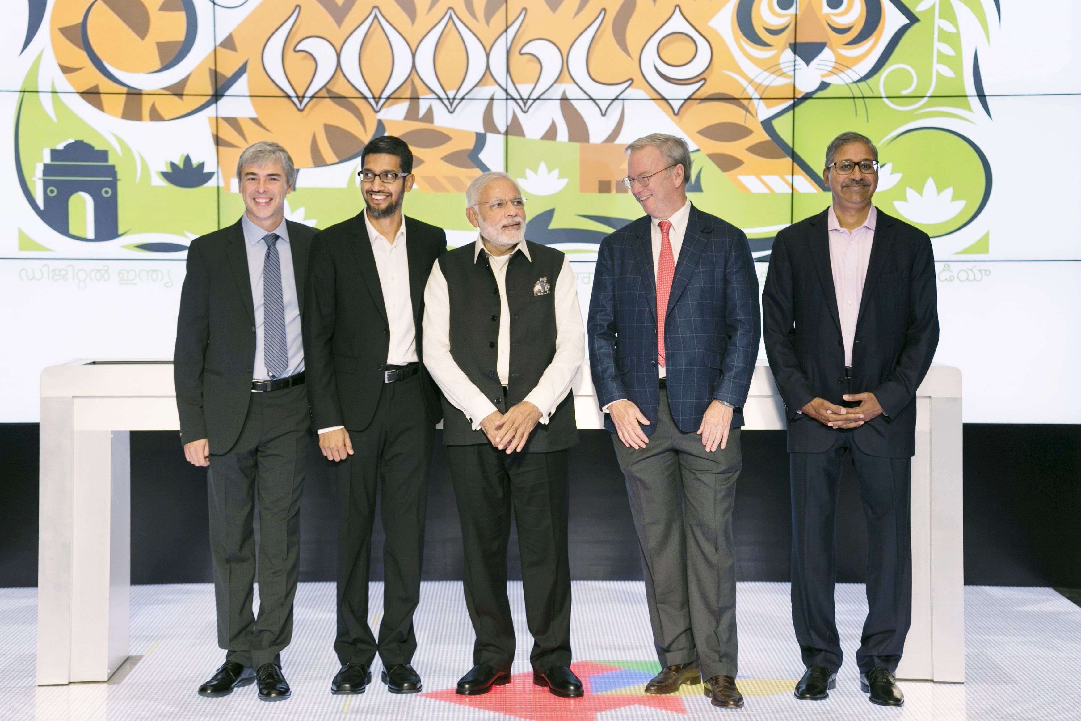 India's Prime Minister Narendra Modi (C) poses for a photo with Google executives Larry Page, Sundar Pichai, Eric Schmidt, and early investor Ram Sriram at the Google campus in Mountain View, California September 27, 2015. REUTERS/Elijah Nouvelage