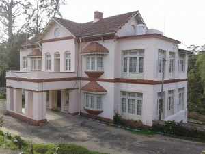The Kohinoor Bungalow, Kodaikanal, where Sheikh Abdullah was kept under house arrest in the 1960s. It is now renamed Kohinoor Sheikh Abdullah Mansion.