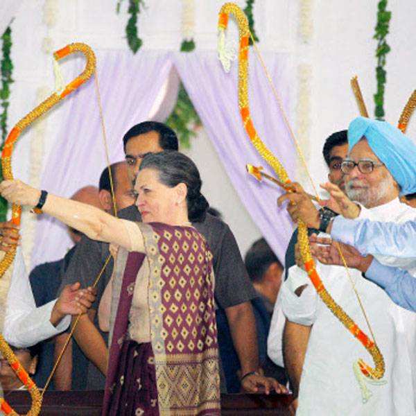 Congress President Sonia Gandhi with former Prime Minister Manmohan Singh