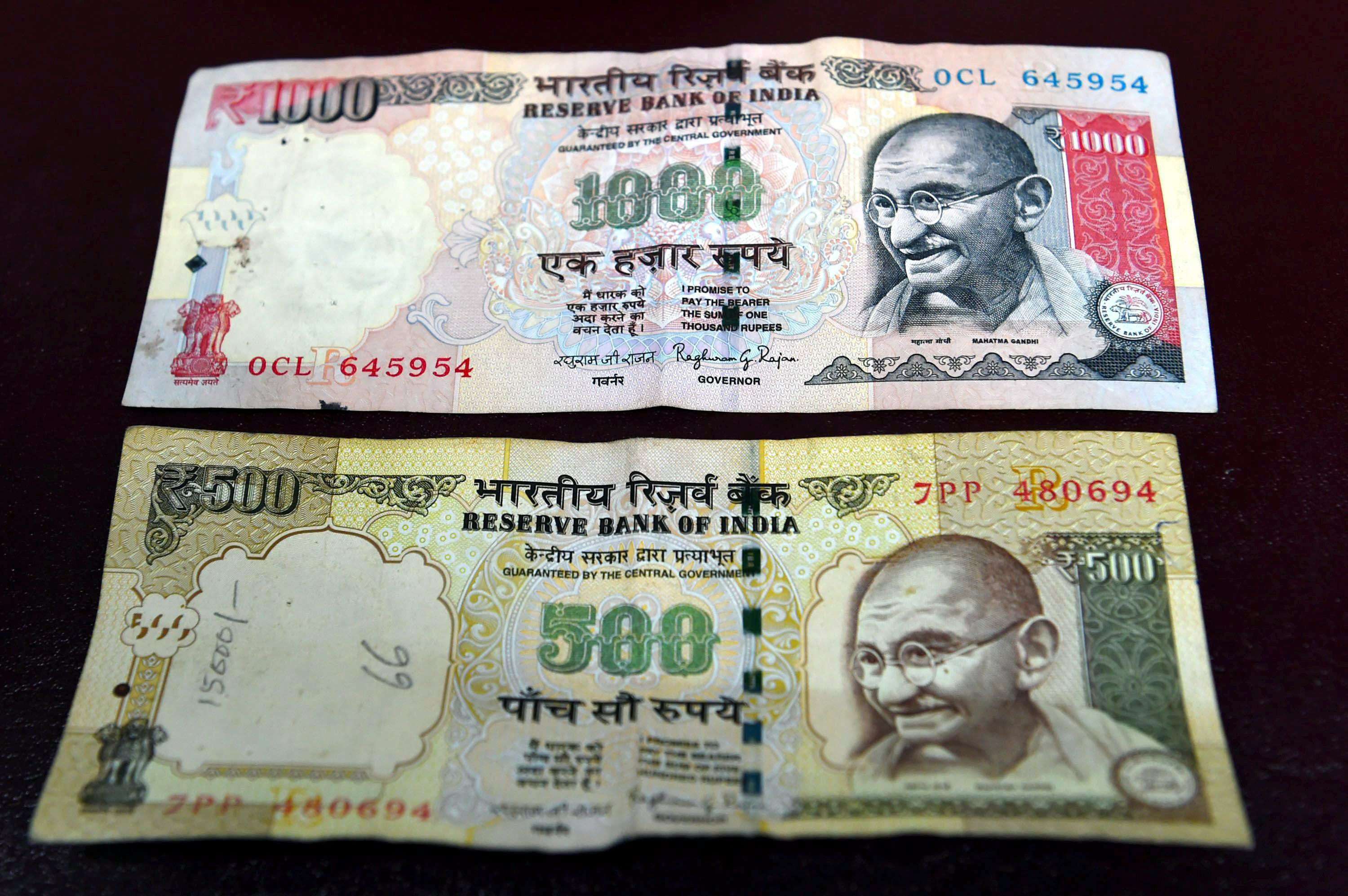 Rs 500 and Rs 1000 notes cease to legal tenders
