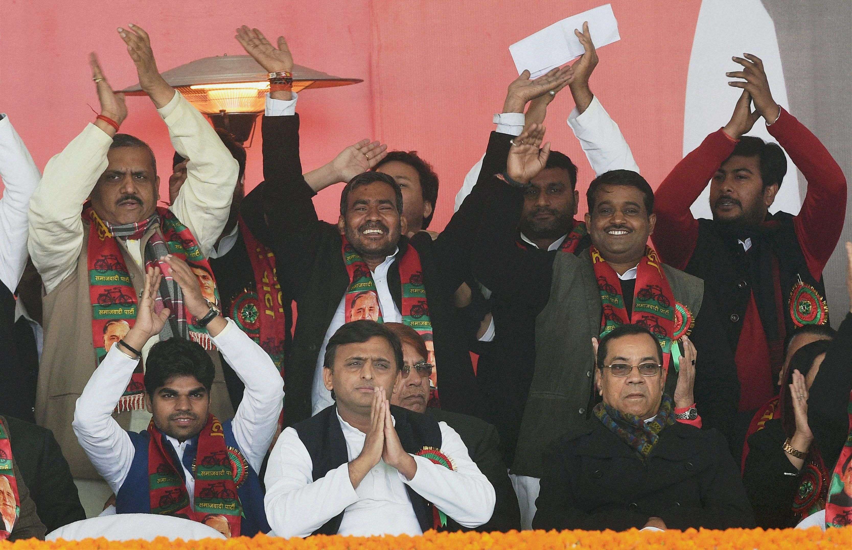 UP CM Akhilesh elected Samajwadi party national  president
