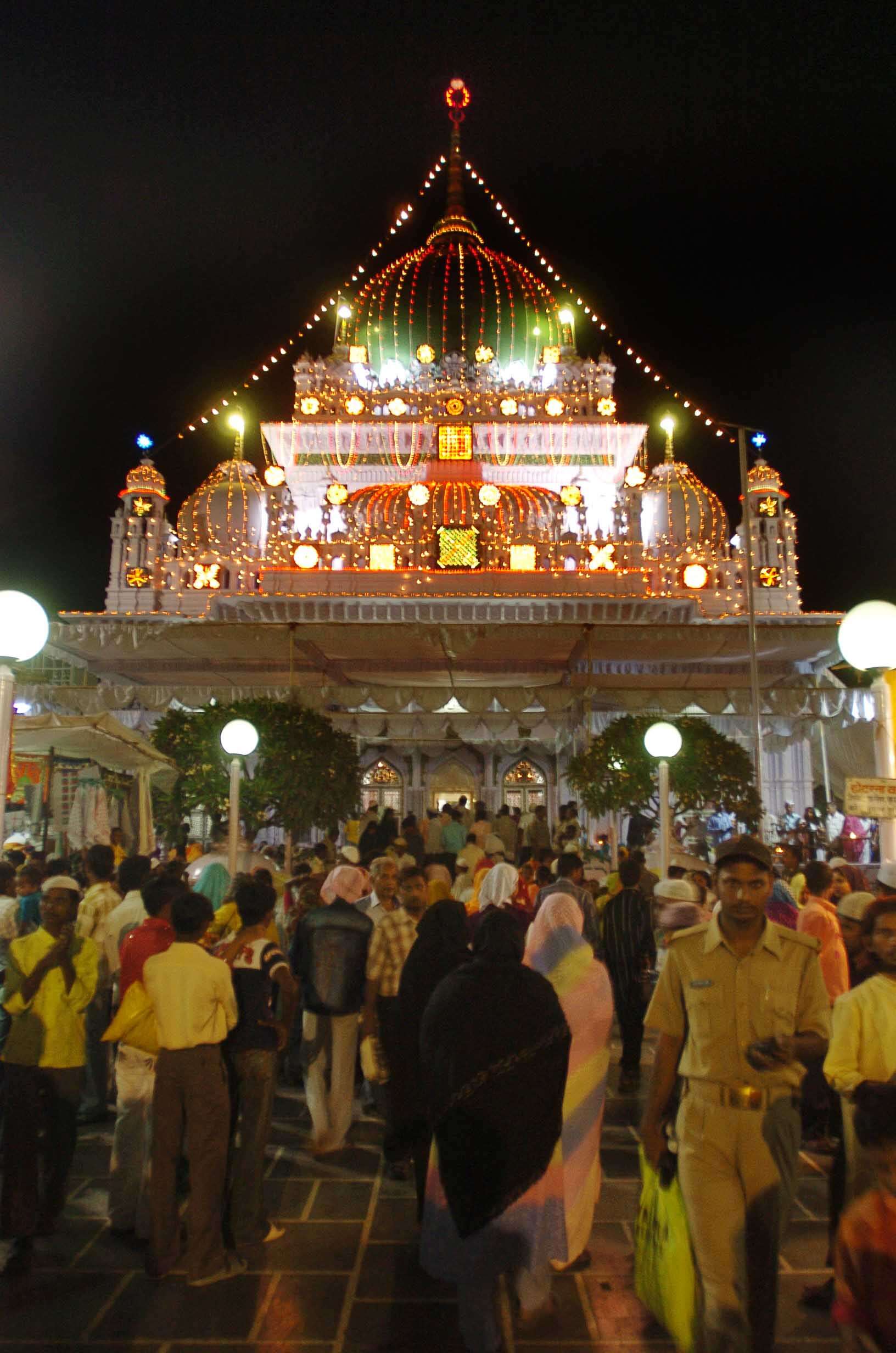 Deva sharif night